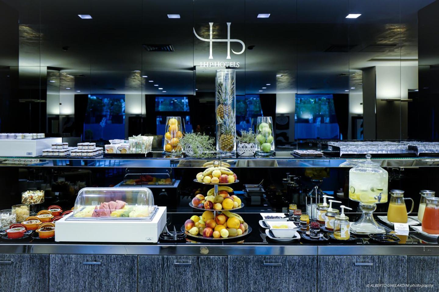 LHP Hotel Montecatini Palace&SPA Esterno foto The interior of the restaurant