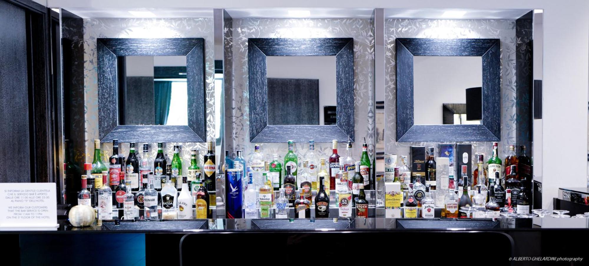 LHP Hotel Montecatini Palace&SPA Esterno foto The bar at the 1001 nights lounge