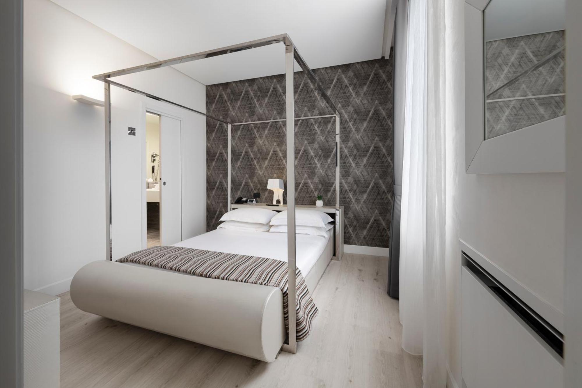 LHP Hotel Montecatini Palace&SPA Esterno foto A room at the hotel
